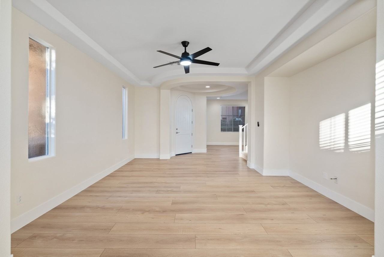 2334 Malaga Peak St - Photo 2 of 50