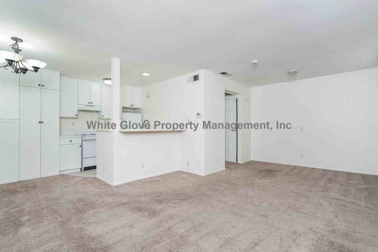 23321 La Crescenta - Photo 4 of 14