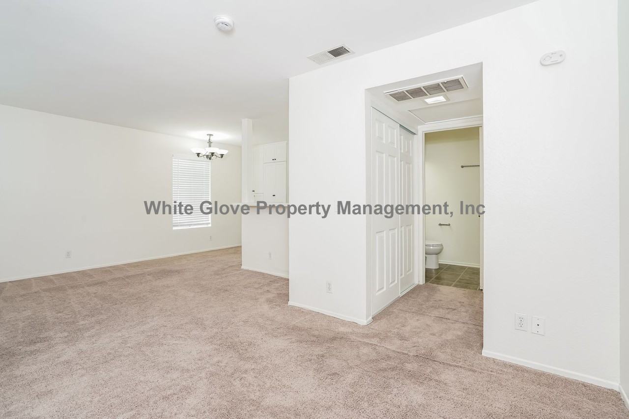 23321 La Crescenta - Photo 5 of 14