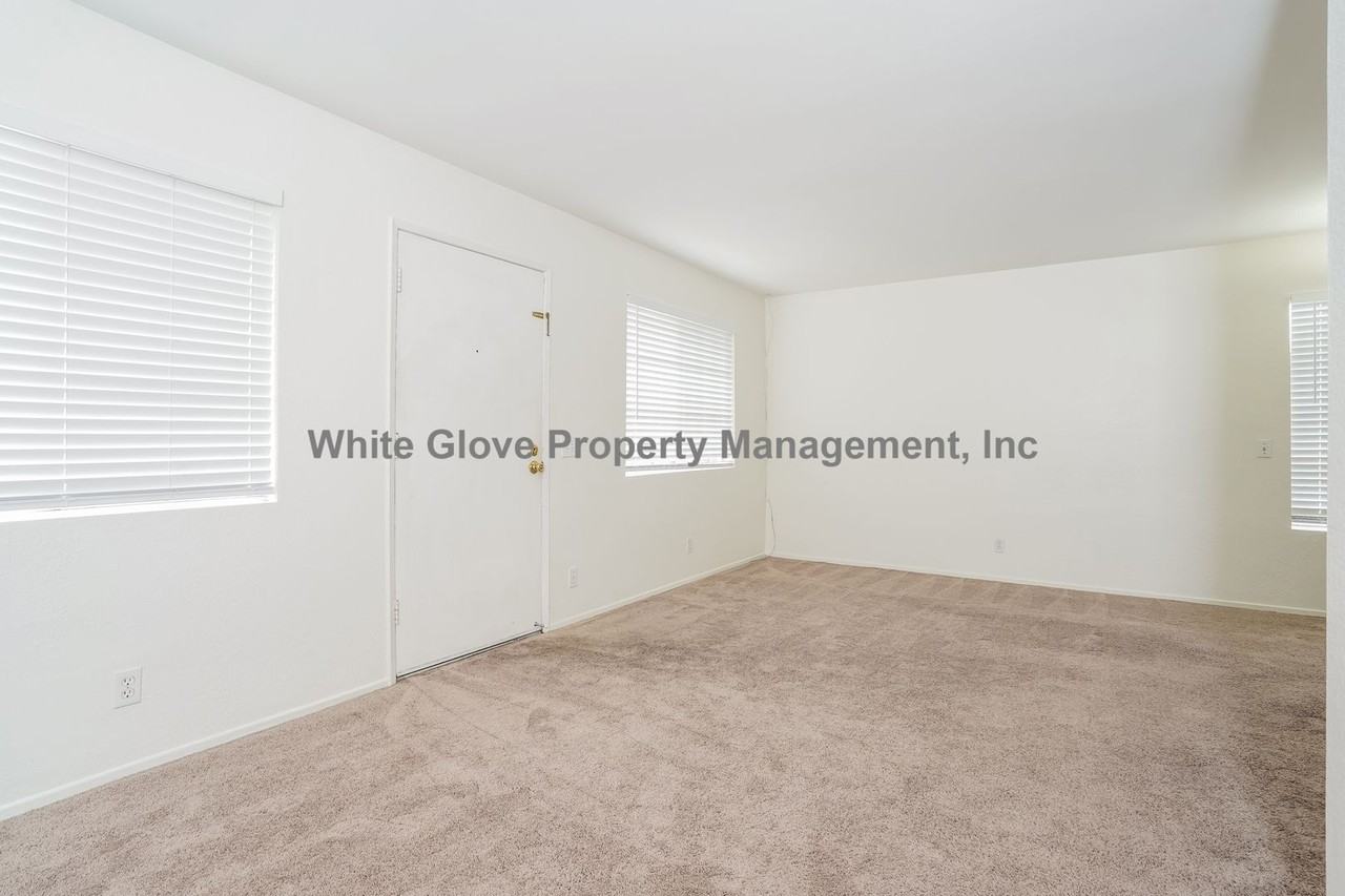 23321 La Crescenta - Photo 6 of 14