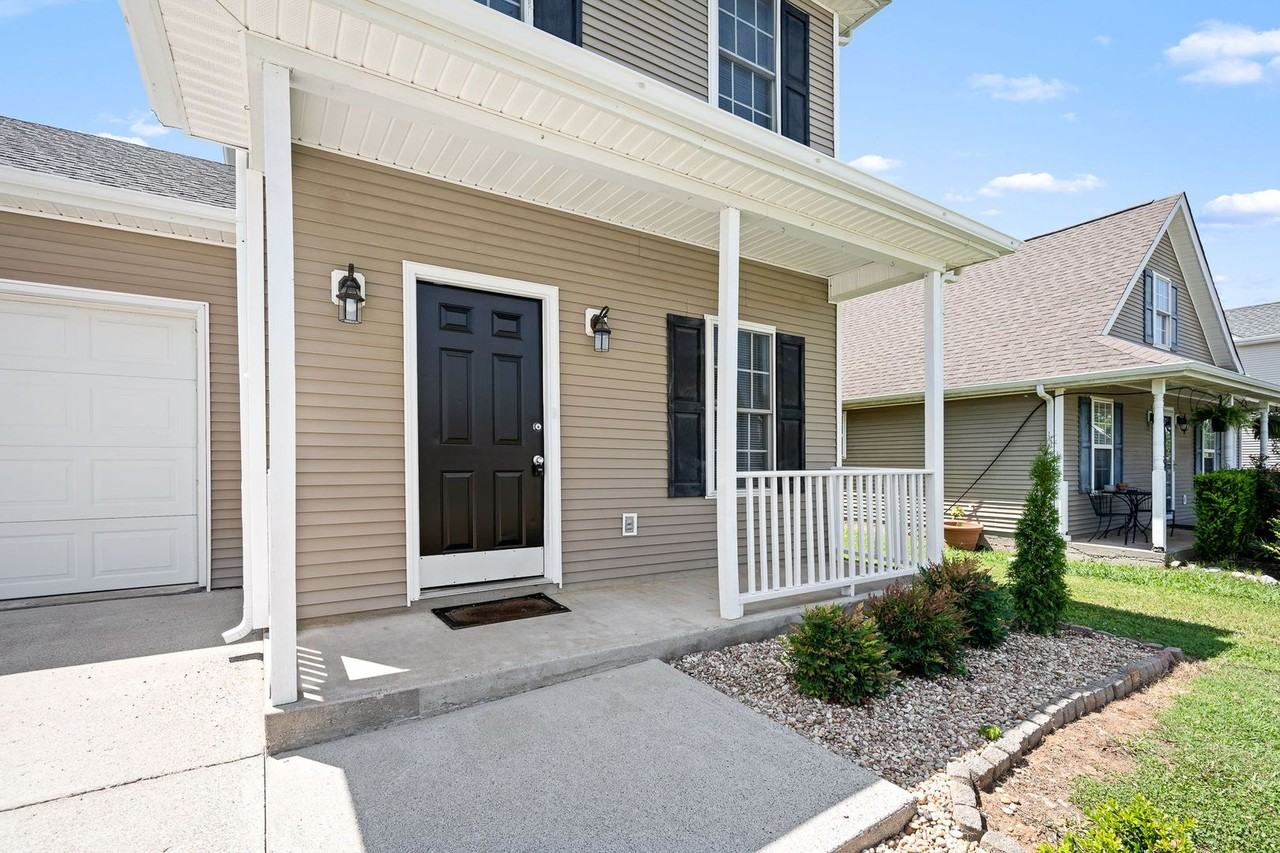 2634 Sewanee Pl - Photo 6 of 37