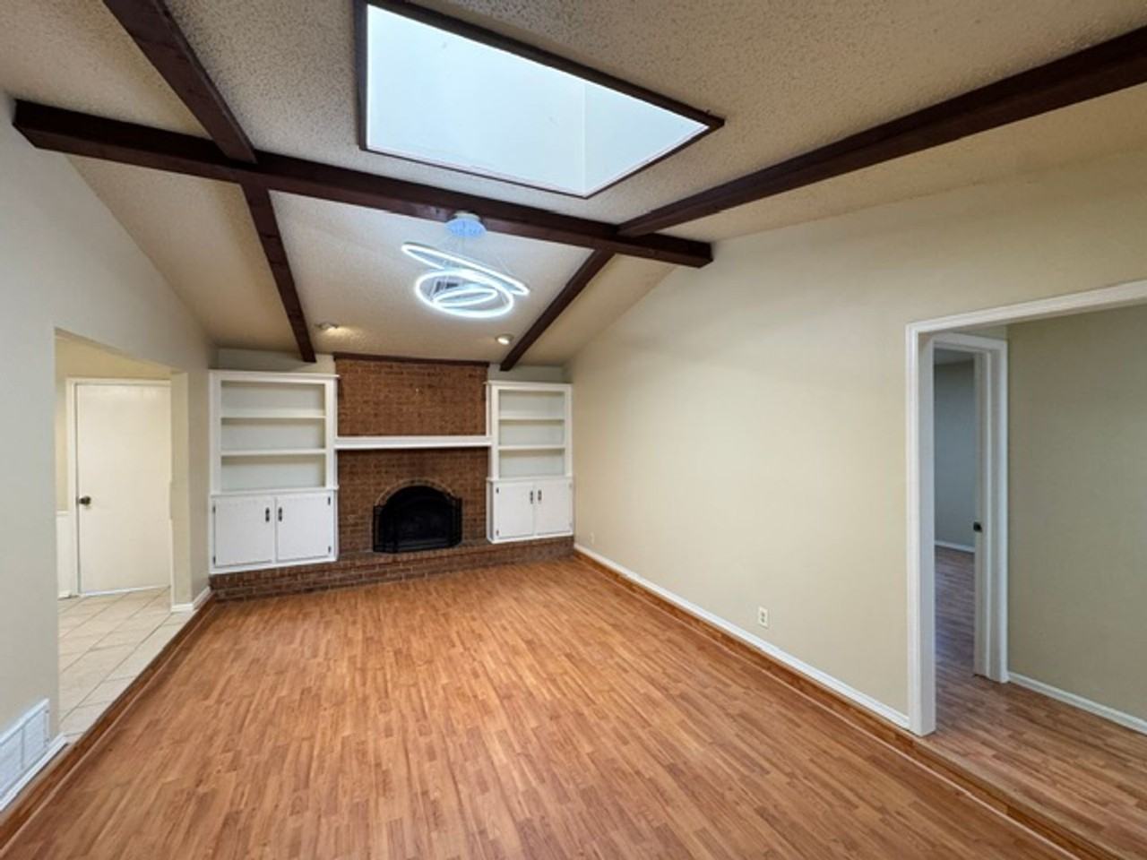 1004 Penn Ln - Photo 4 of 19