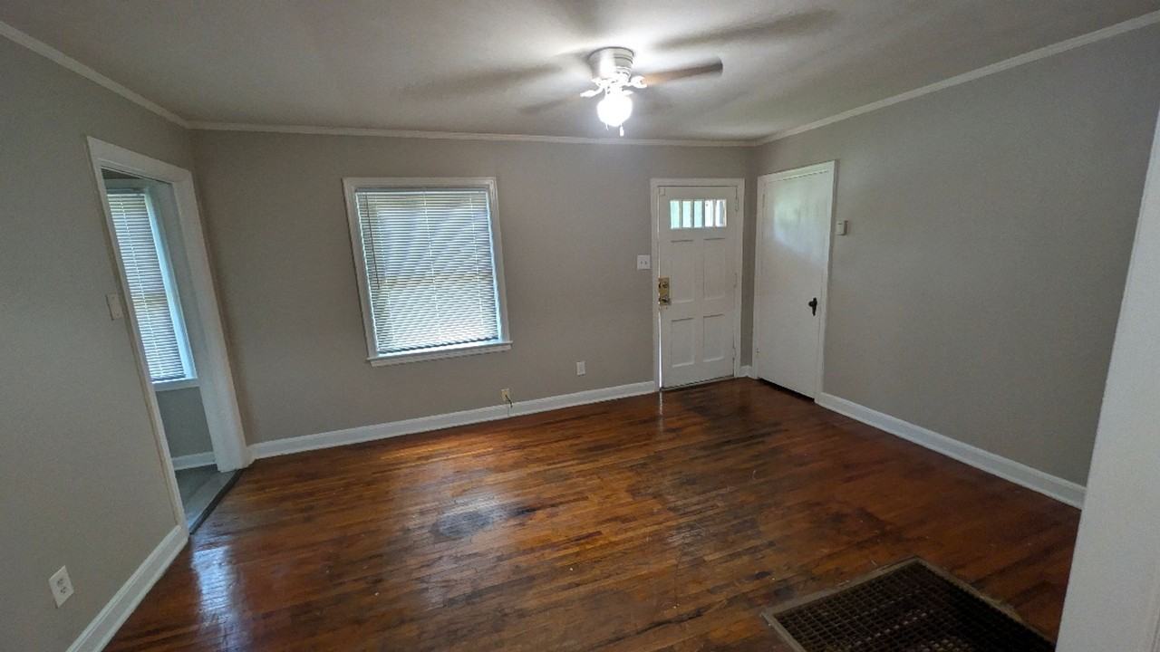 3766 Guernsey Ave - Photo 2 of 13