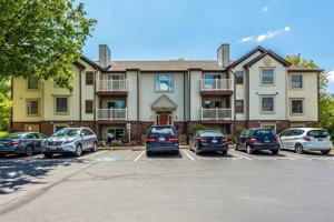 featured image of 802 Stratford Way #K