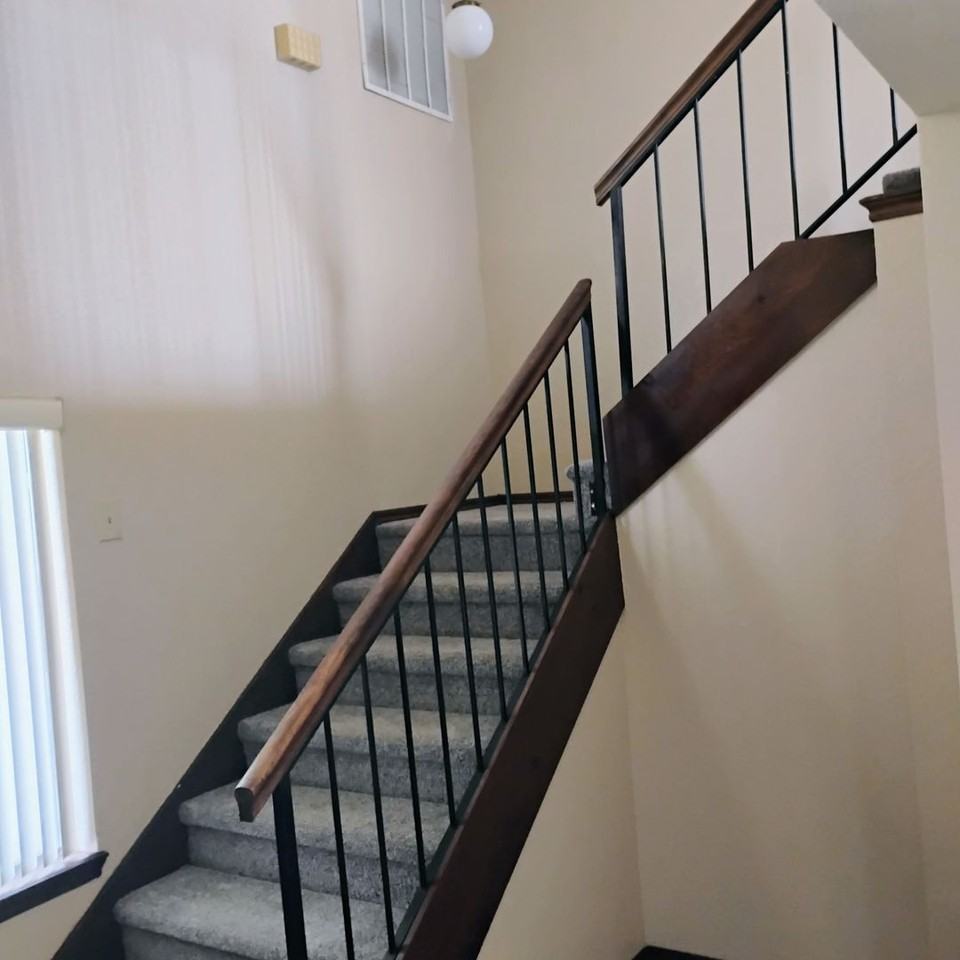 10207 Shadowridge Dr - Photo 4 of 12
