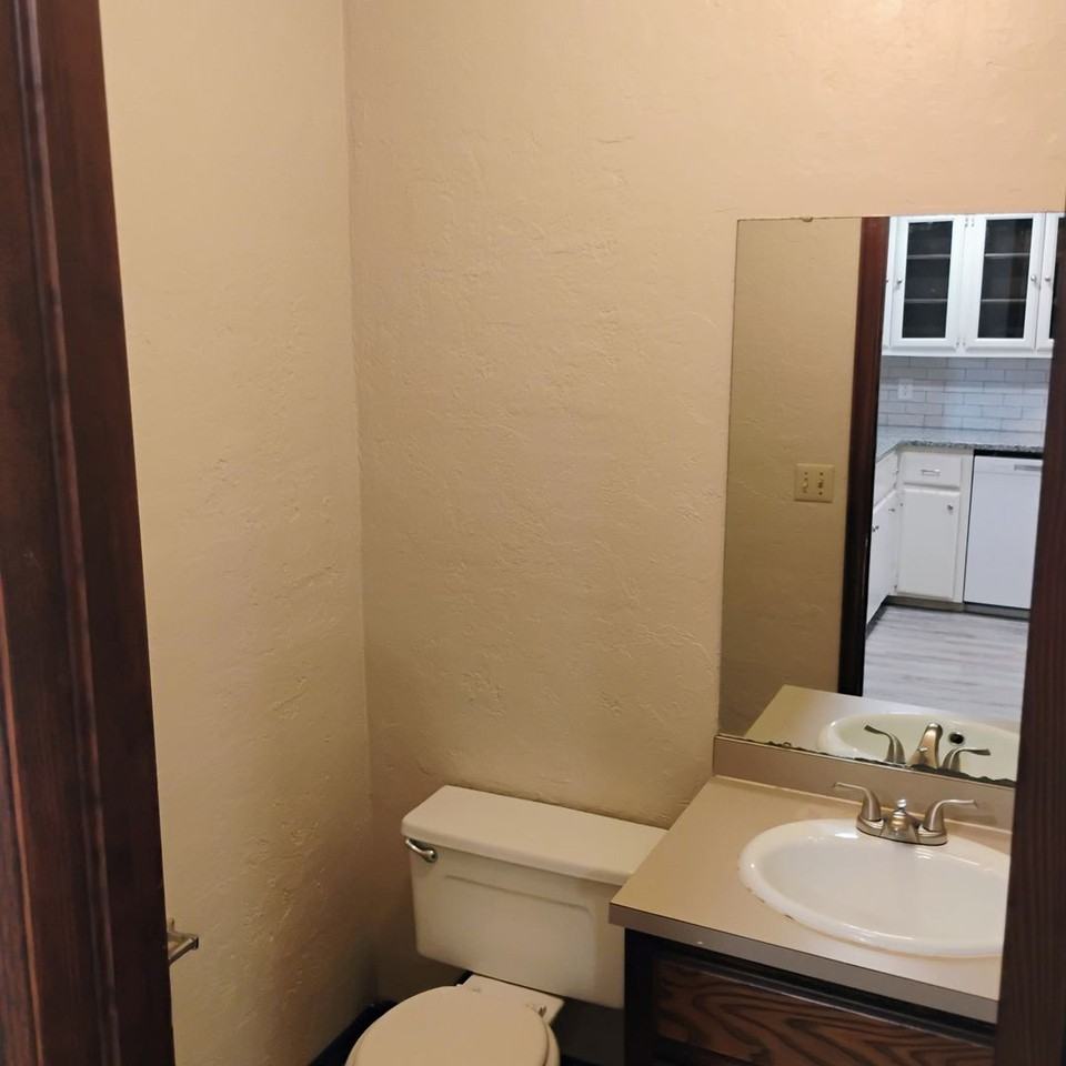 10207 Shadowridge Dr - Photo 5 of 12