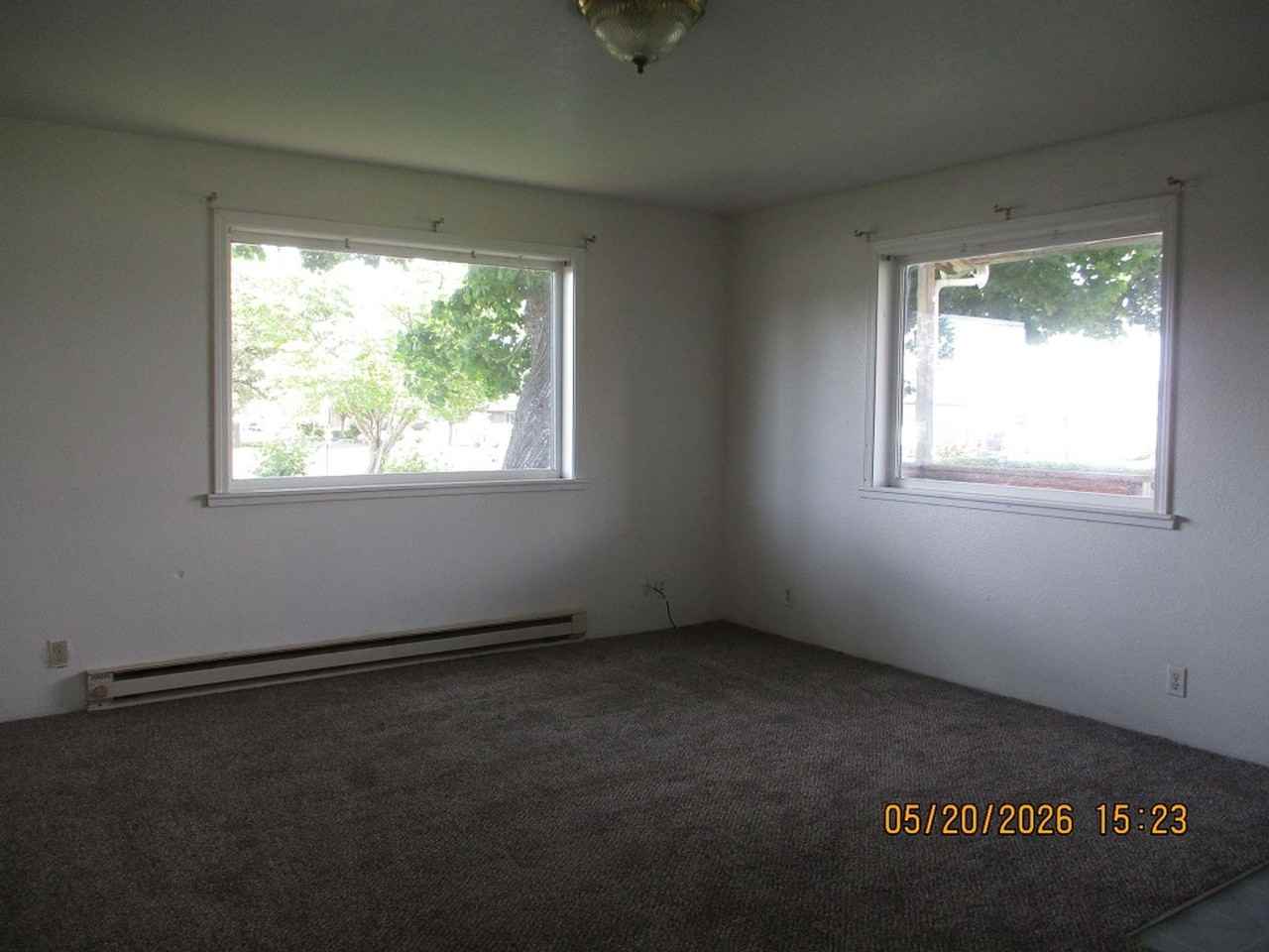 1104 2nd St - Photo 2 of 11