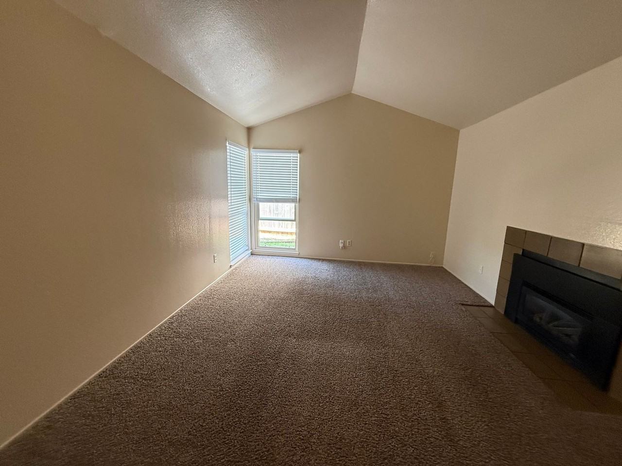 2962 Denise Ct - Photo 2 of 12