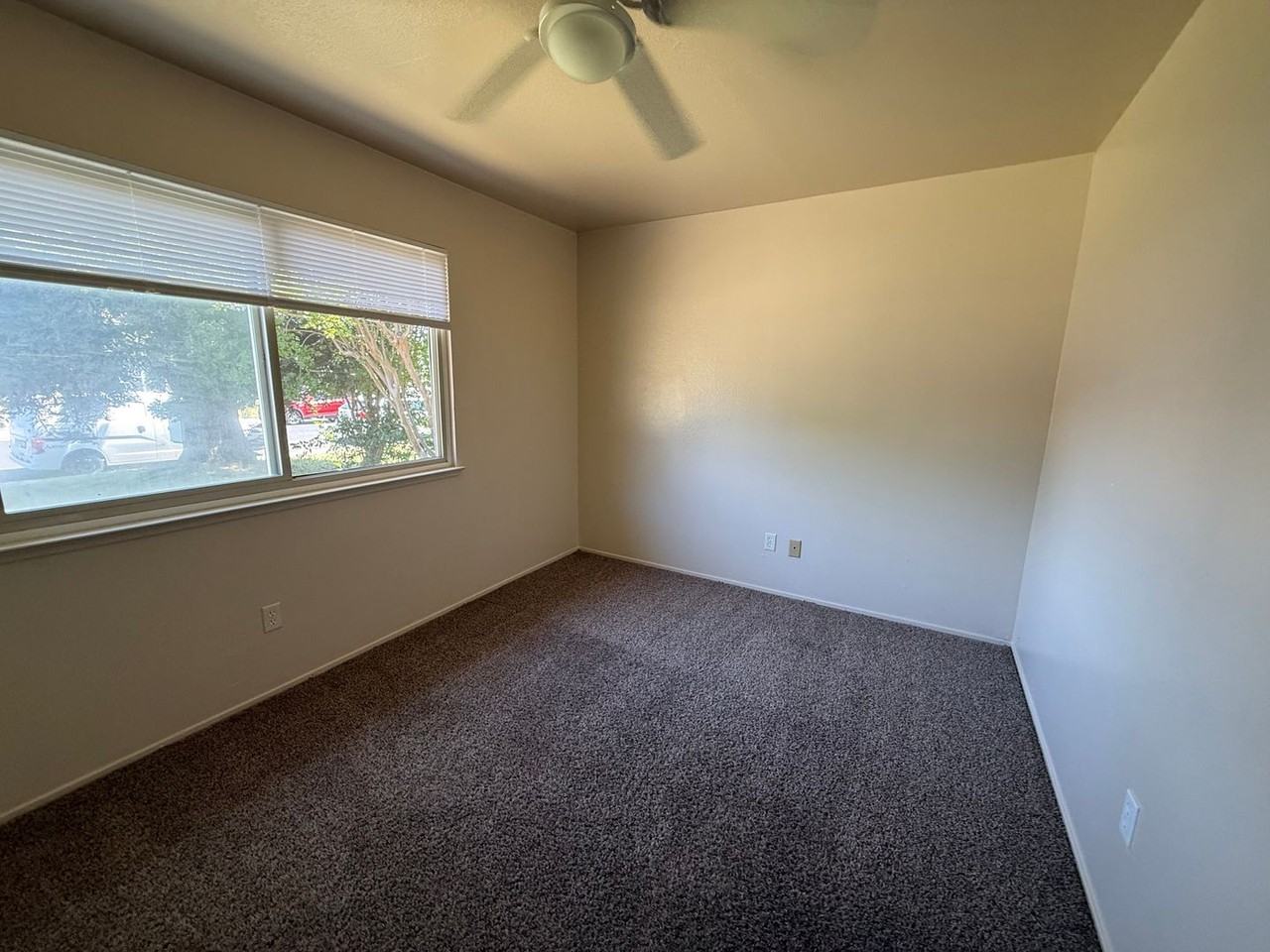 2962 Denise Ct - Photo 5 of 12