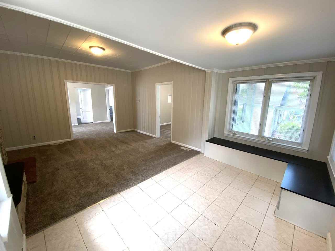 352 Bassett Ave - Photo 2 of 30