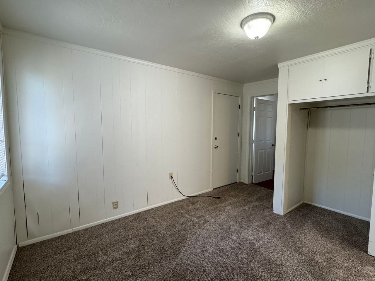 251 S Cardinal Ave - Photo 5 of 11