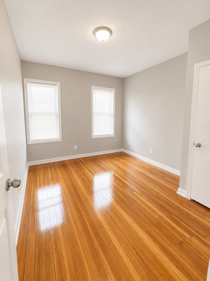 122 Foster St #2 - Photo 4 of 4