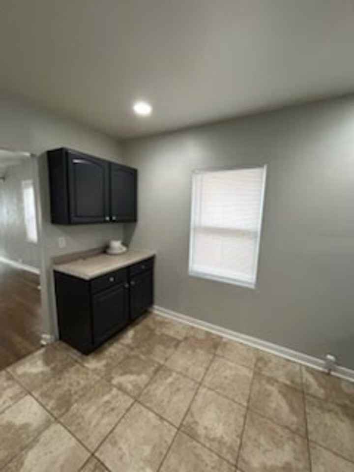 1707 Hayes St - Photo 7 of 22