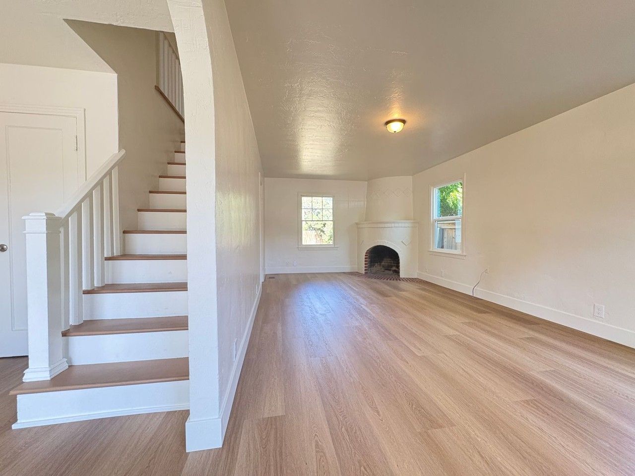 11 S Hutchins St - Photo 5 of 32