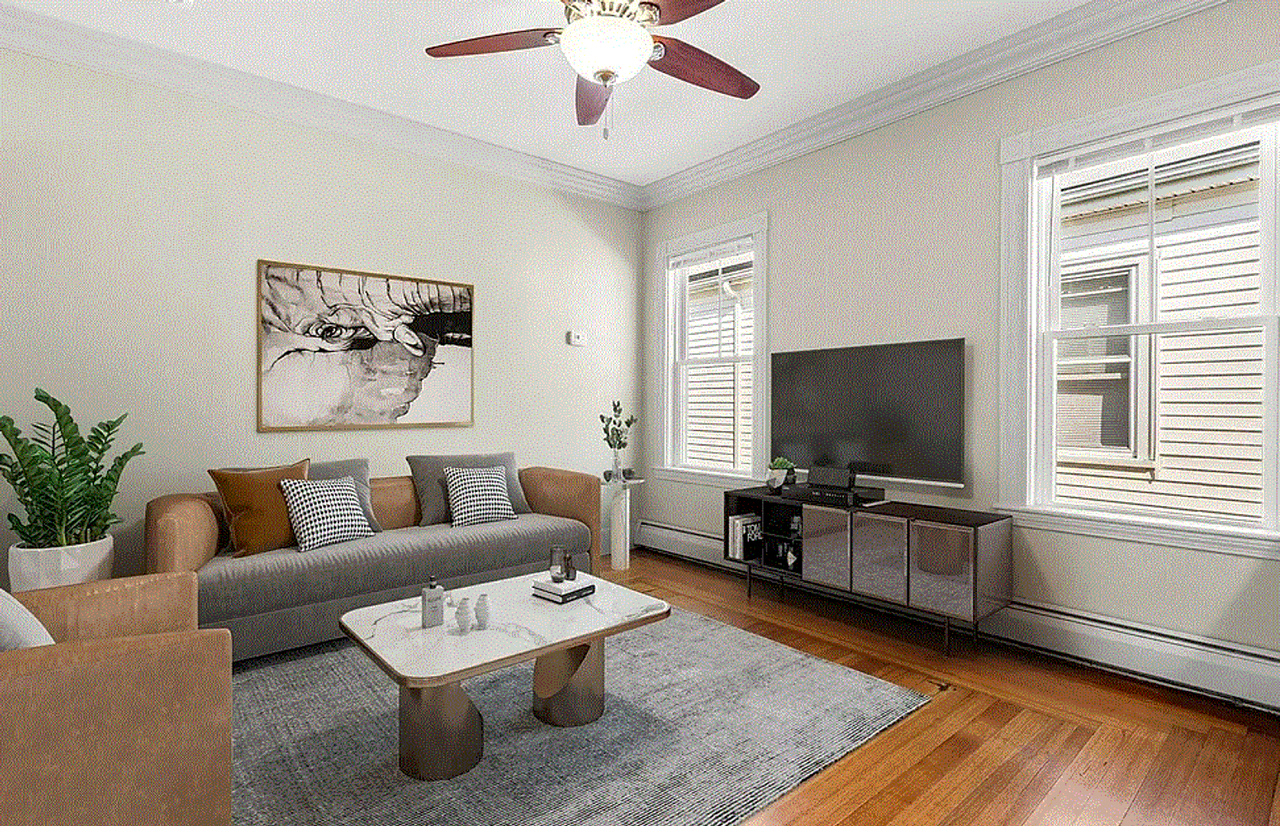 13 Woodlawn St - Photo 3 of 5