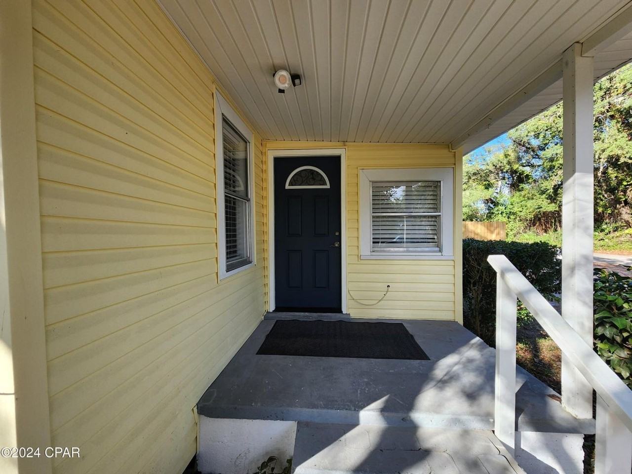 1719 Stephens Ave - Photo 4 of 28