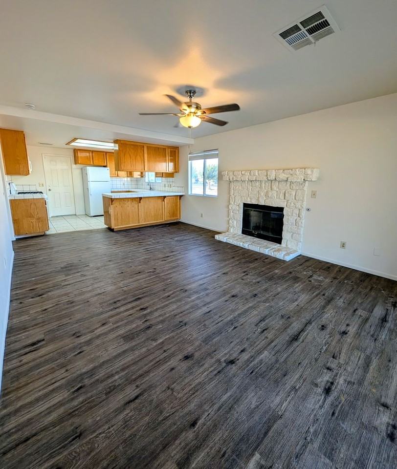 72731 Larrea Ave - Photo 7 of 21