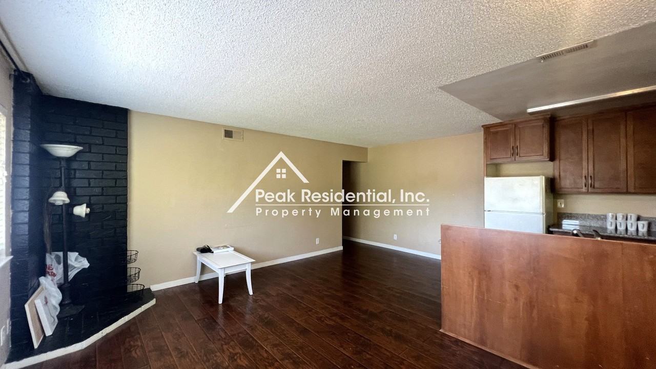 5555 Keoncrest Cir - Photo 3 of 12