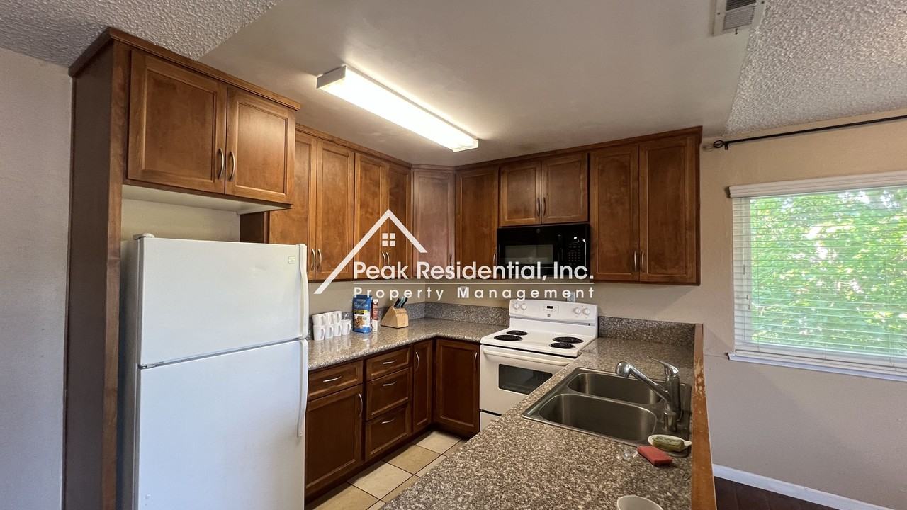 5555 Keoncrest Cir - Photo 5 of 12