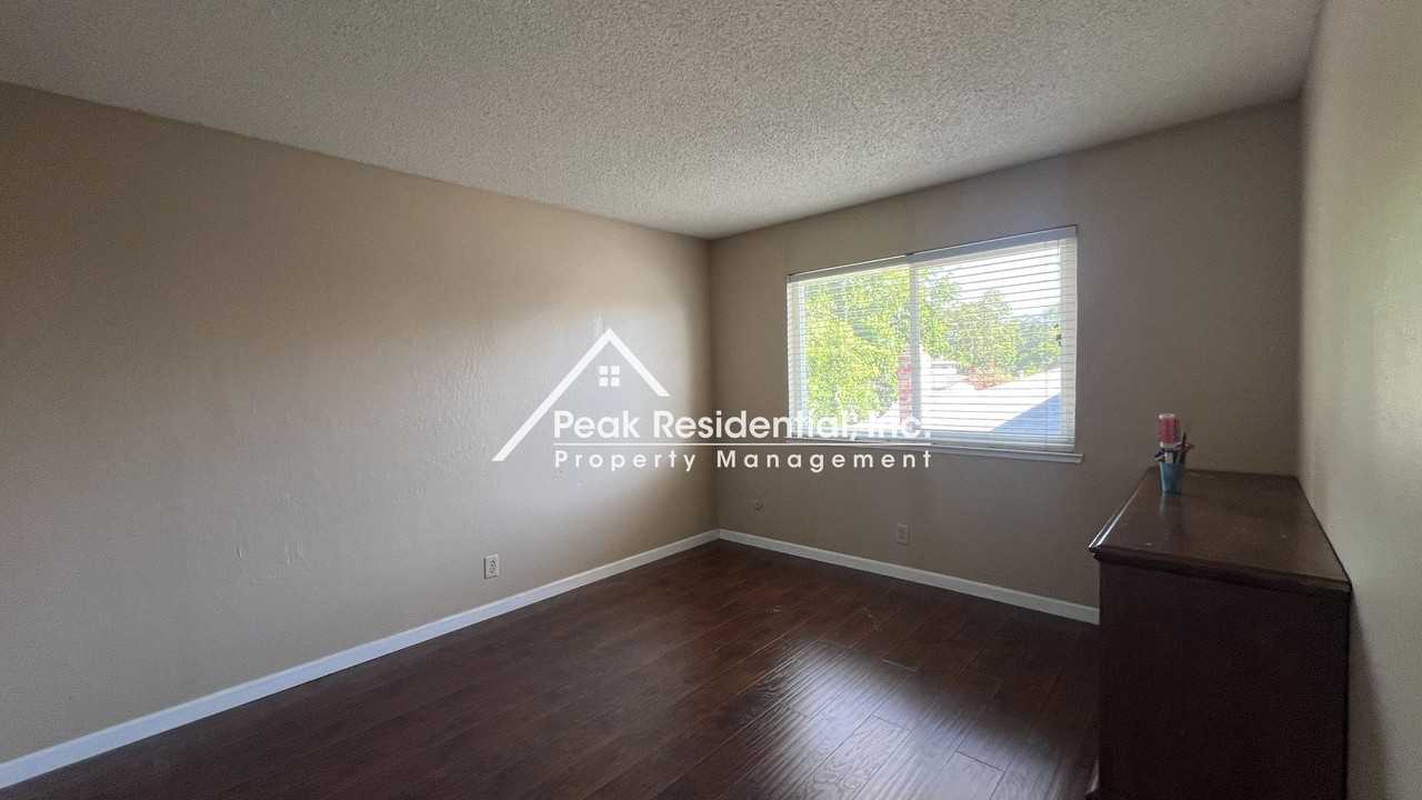5555 Keoncrest Cir - Photo 7 of 12