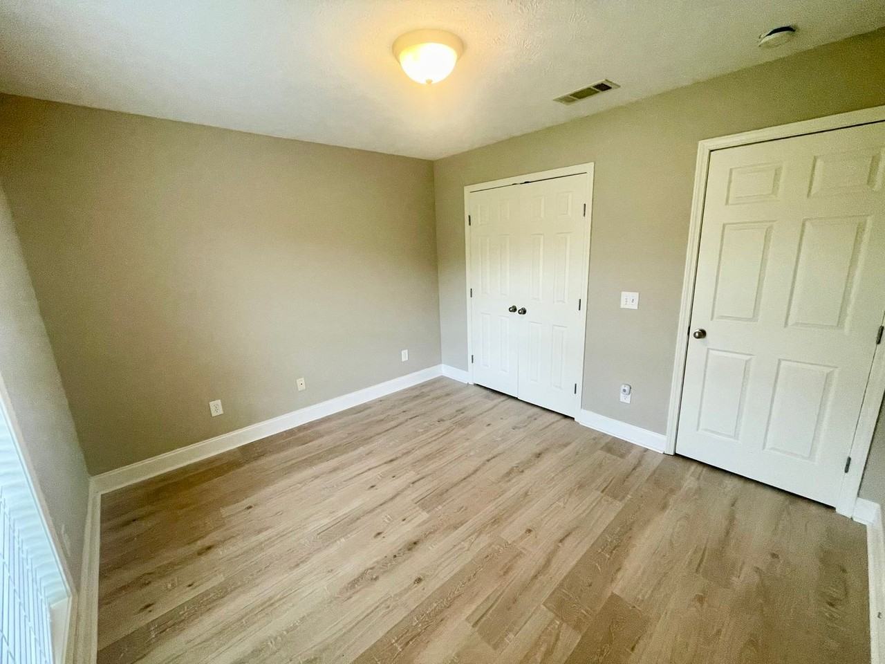 2000 Lincolnshire Blvd - Photo 6 of 14