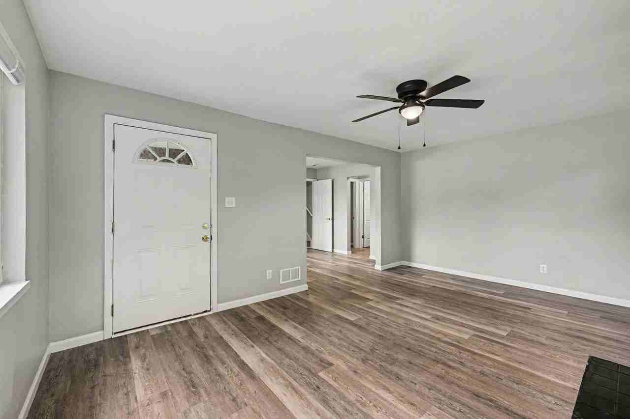 1780 Academy Pl - Photo 5 of 29