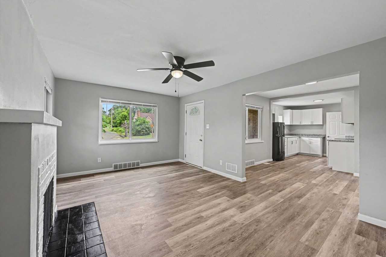 1780 Academy Pl - Photo 7 of 29