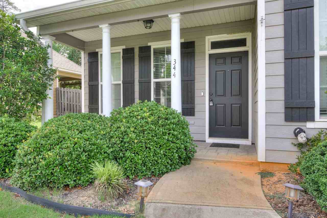 344 Colonnades Dr - Photo 5 of 50