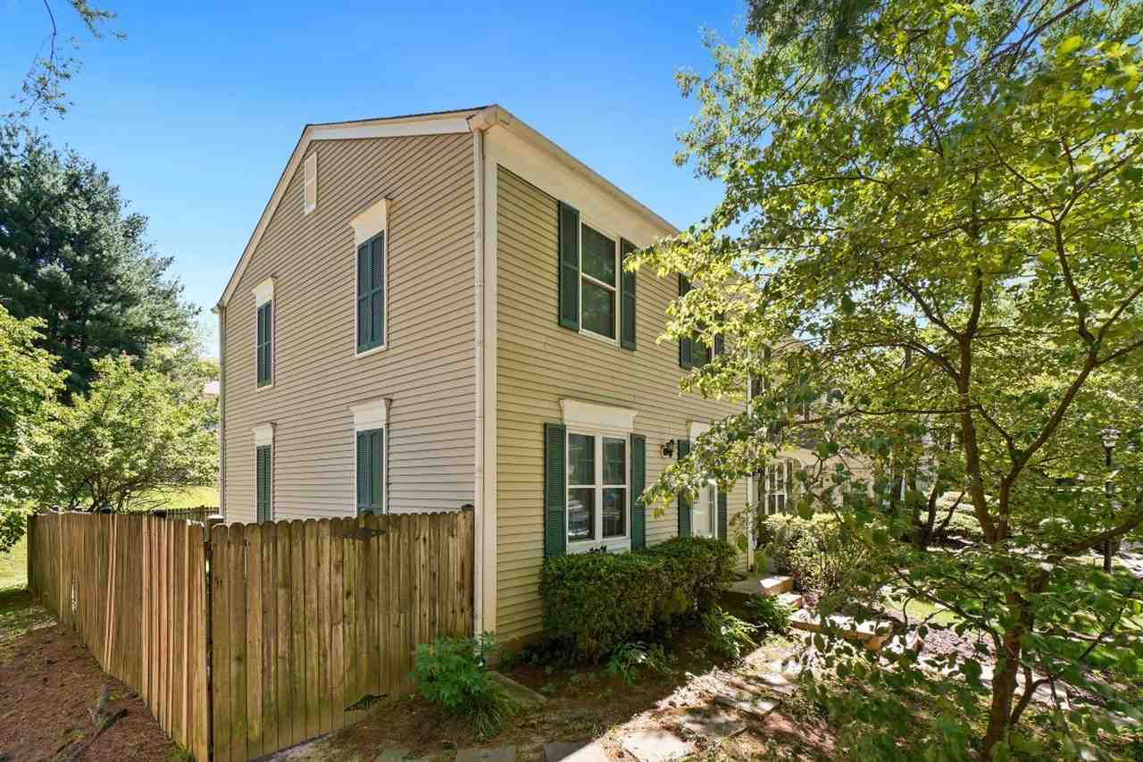 4515 Boastfield Ln - Photo 2 of 30
