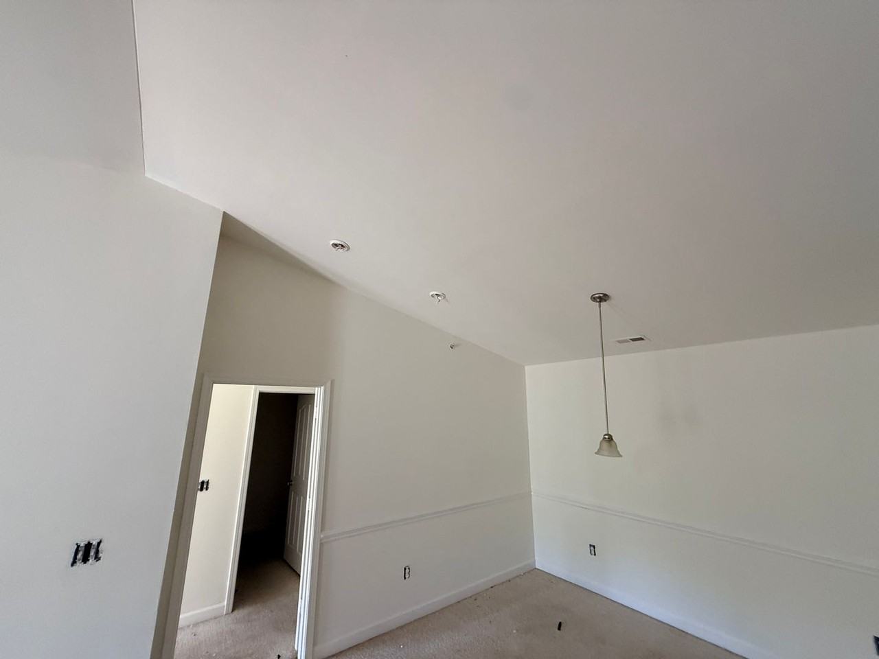 10680 Hill Point Ct - Photo 2 of 7