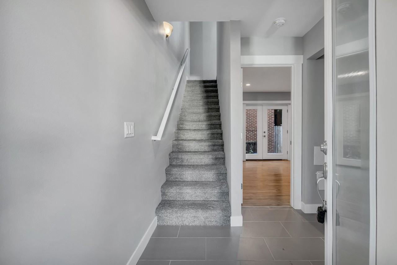 9220 35th Ave Sw #A - Photo 3 of 23