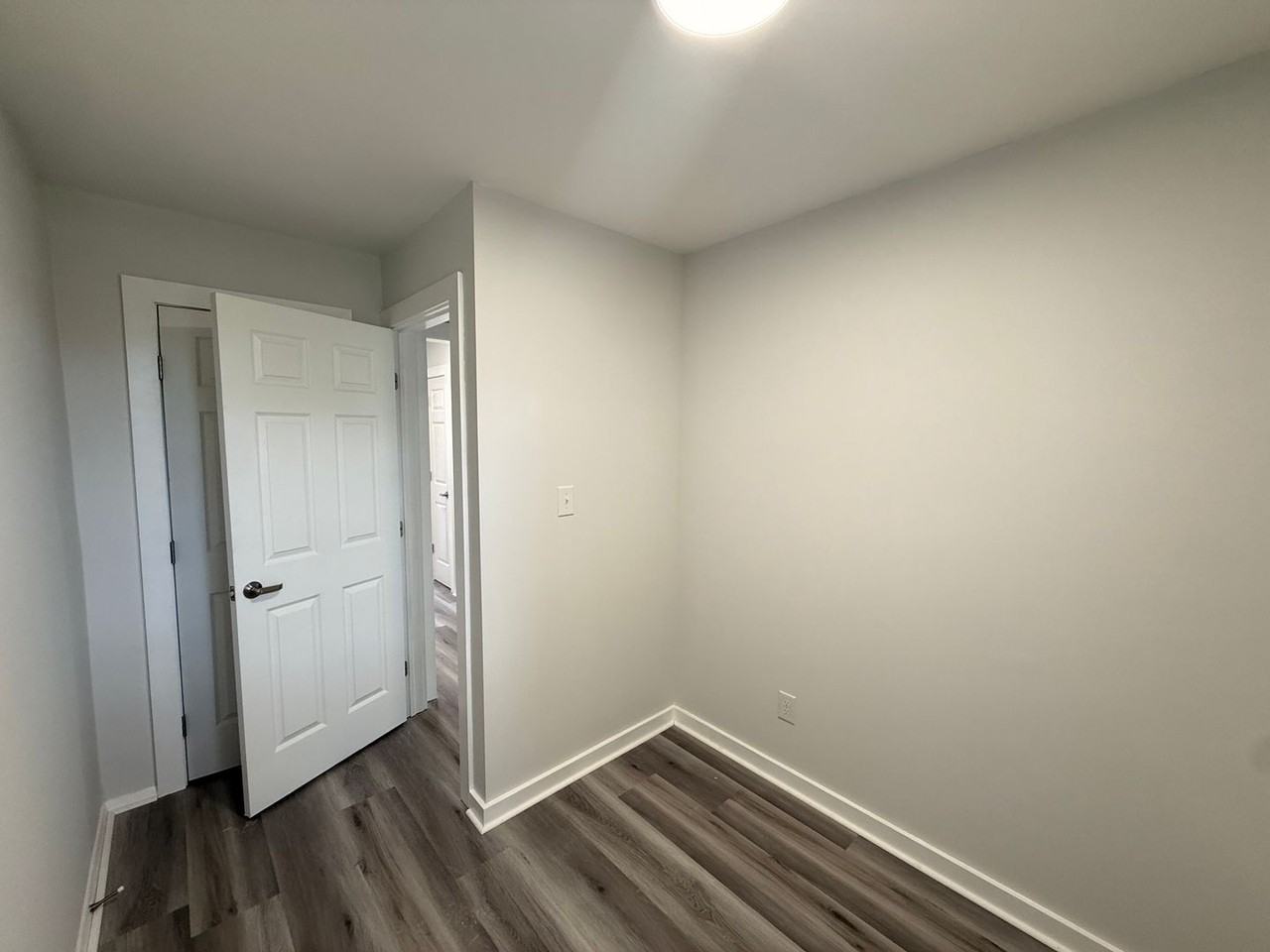 5821 Field Pl NE - - Photo 7 of 9