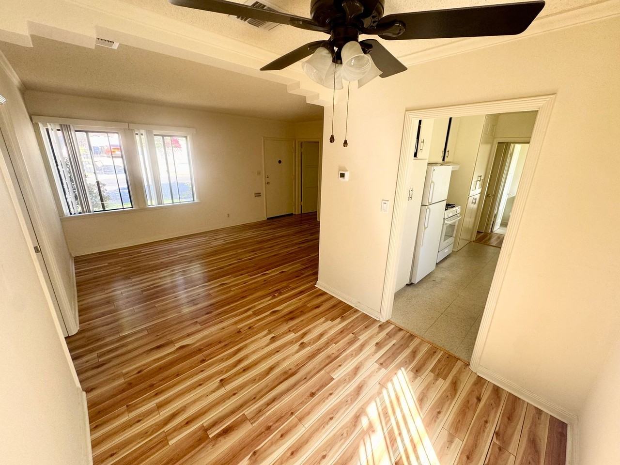 205 N Kenneth Rd - Photo 4 of 20