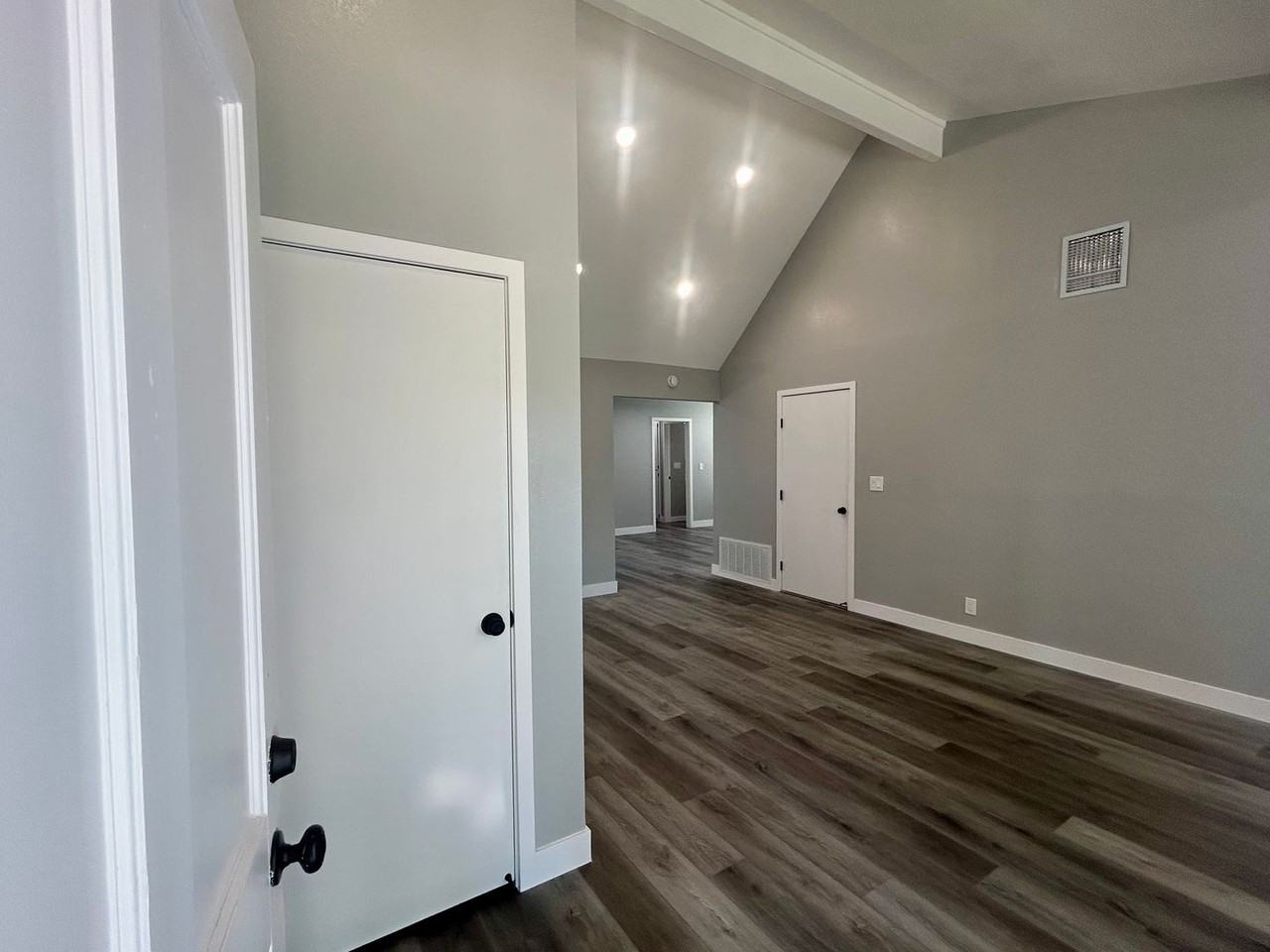 3631 Dunbar Ct - Photo 3 of 25