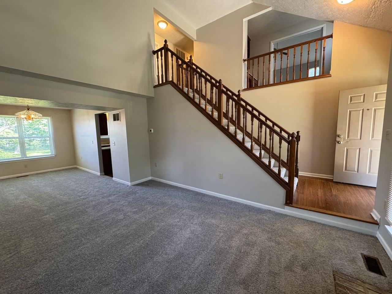 5538 N Meadow Dr - Photo 4 of 44
