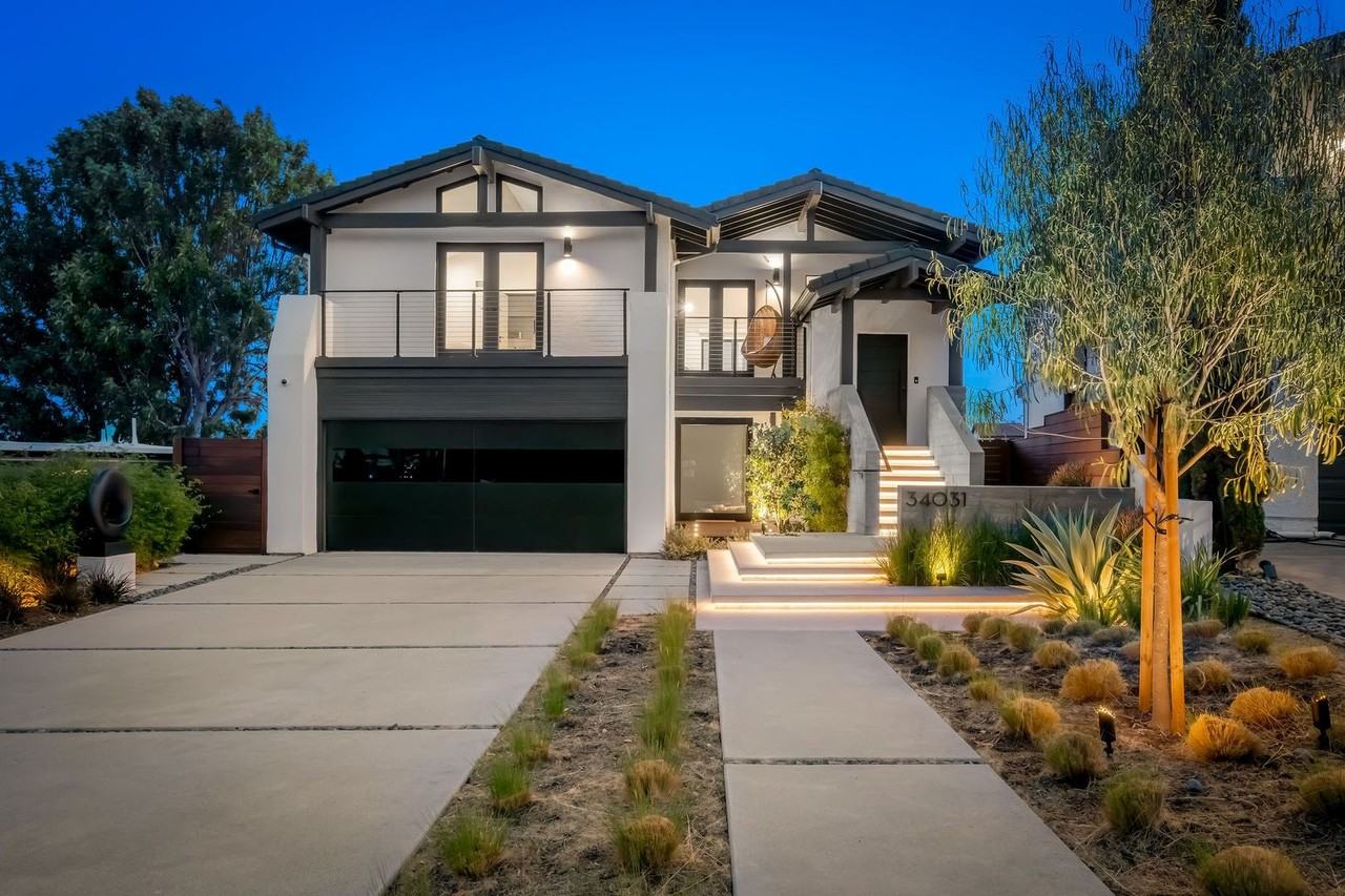 34031 Mazo Dr - Photo 2 of 50