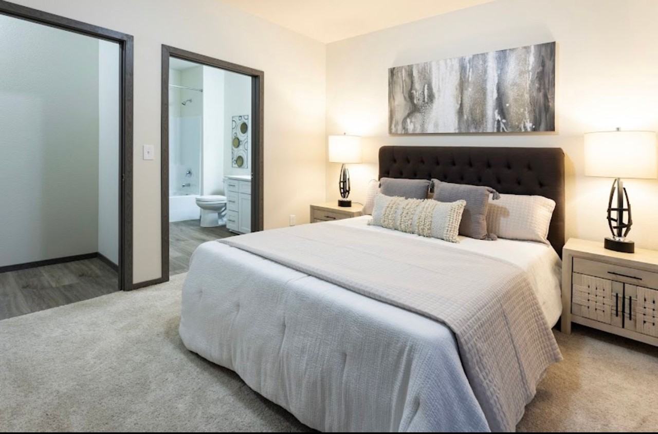 Montgomery Apartments - Photo 6 of 14