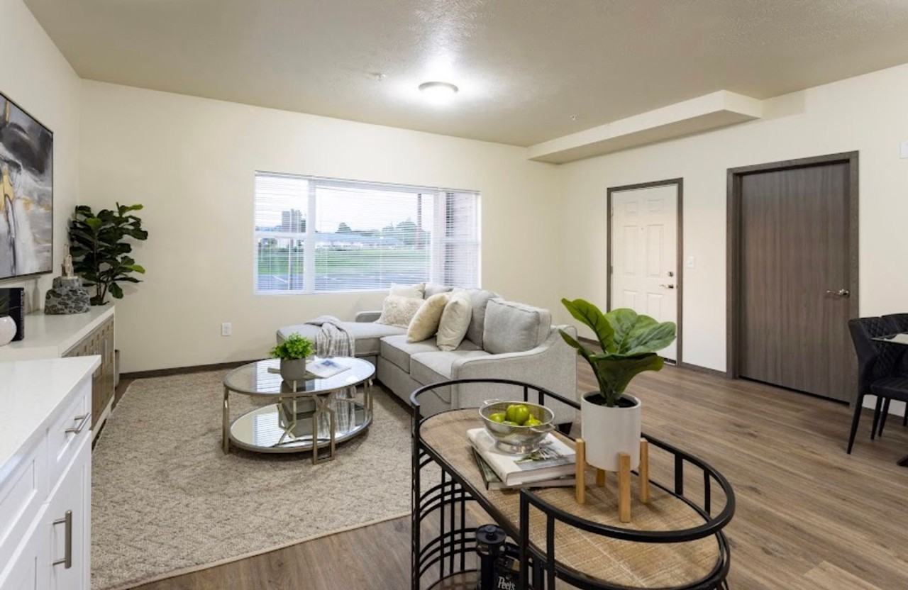 Montgomery Apartments - Photo 7 of 14