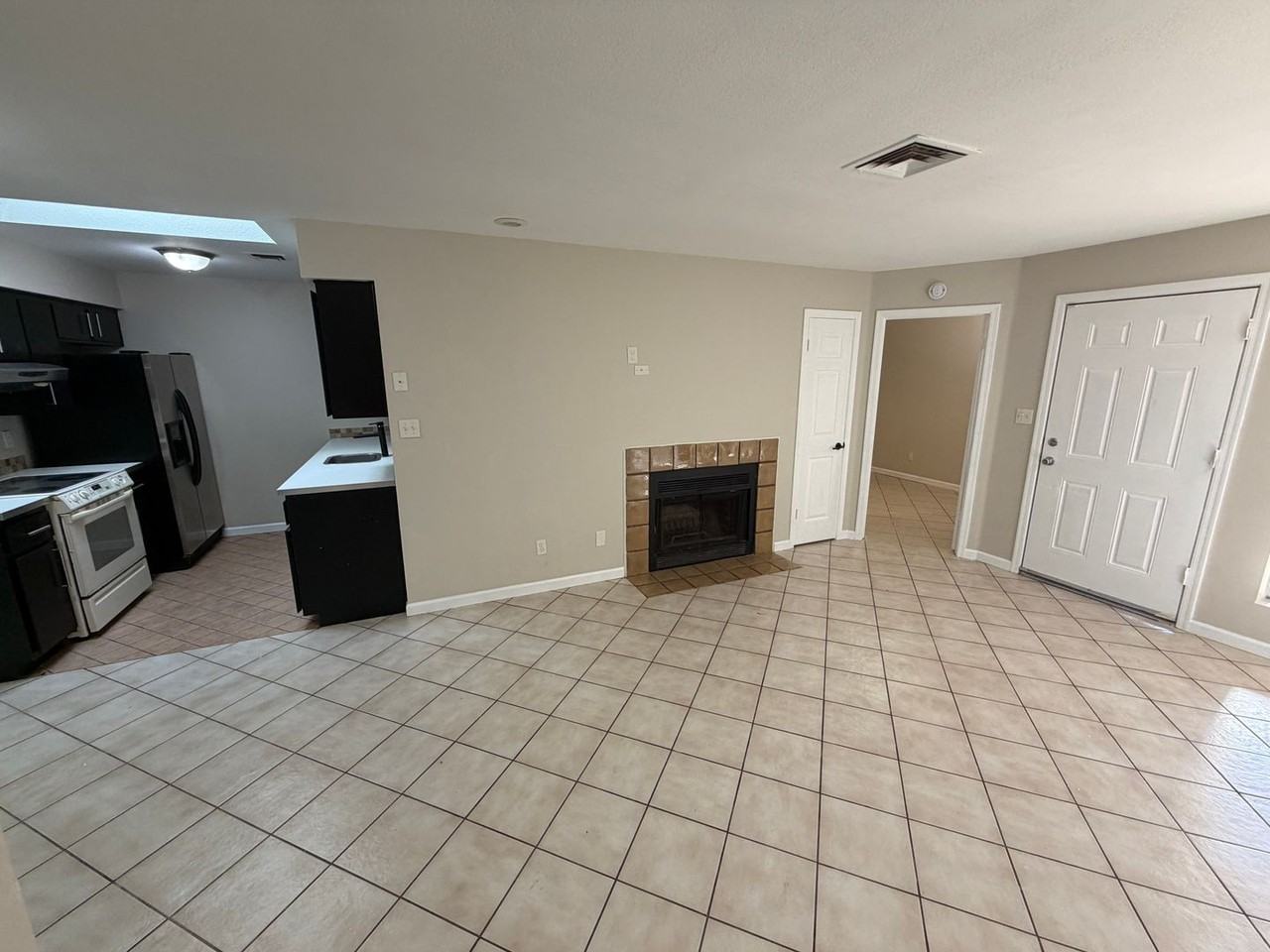 4820 N 89th Ave #42 - Photo 7 of 20
