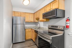 featured image of 240 E County Line Rd