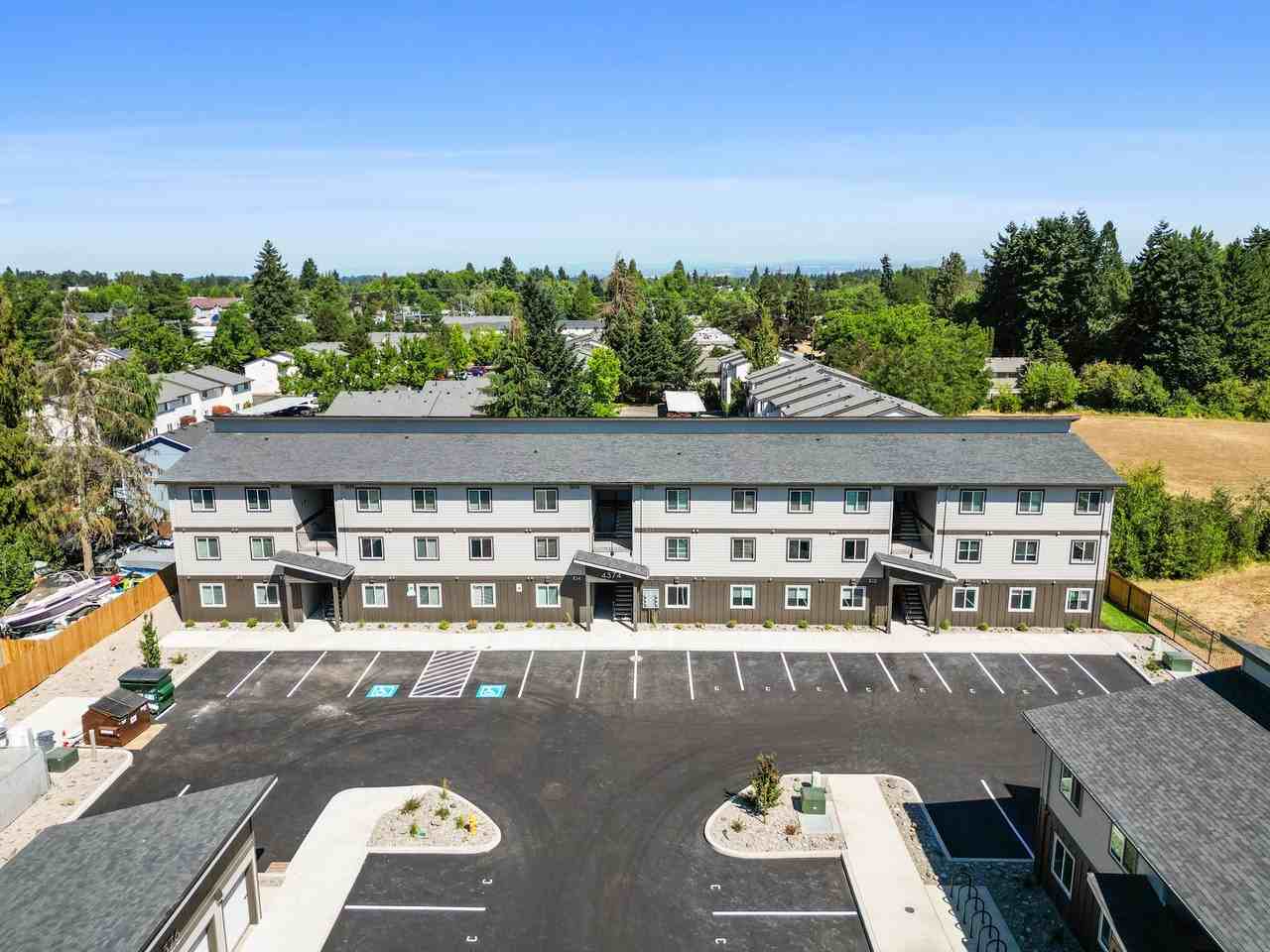 Fisher Park Apartments - Photo 4 of 50