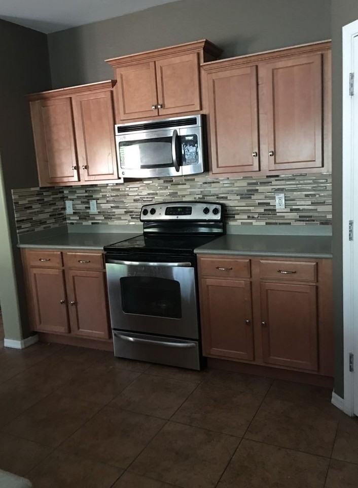 2048 W Monte Cristo Ave - Photo 3 of 14
