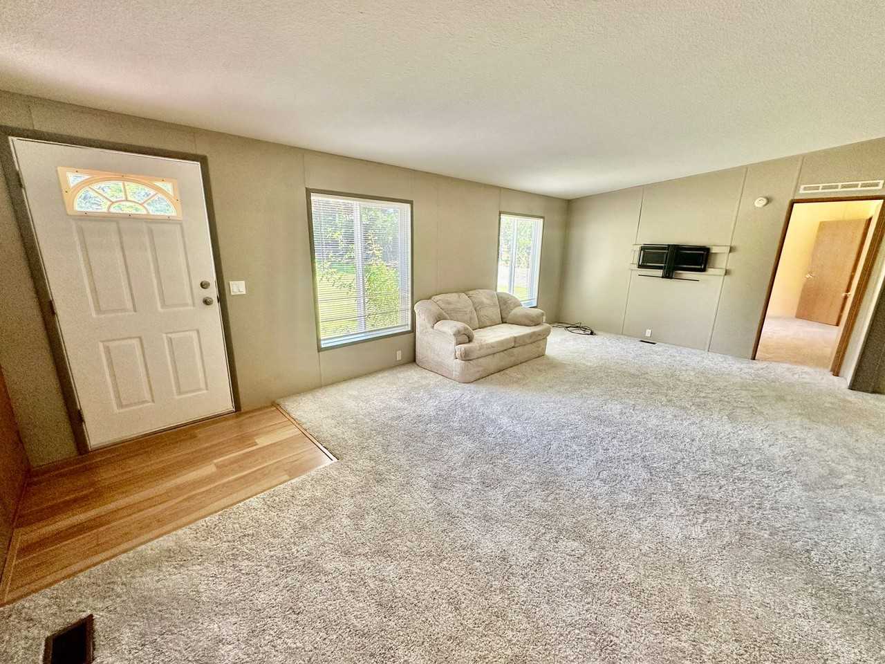 6304 Sundown Dr - Photo 5 of 24
