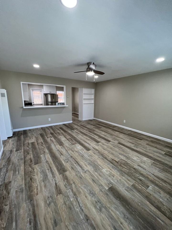 1149-1155 Felspar Street - Photo 4 of 35