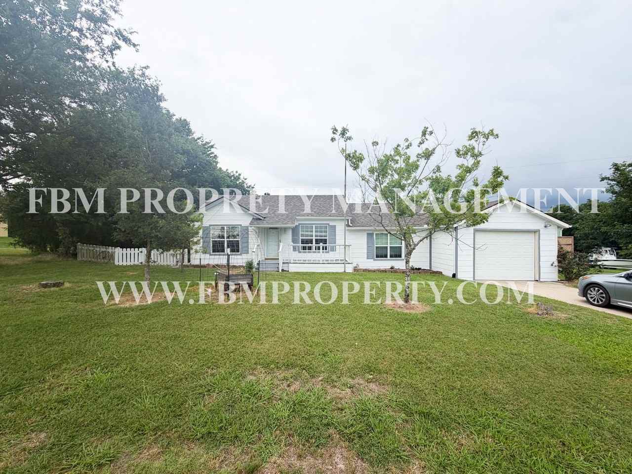 1526 E Fm 813 - Photo 2 of 27