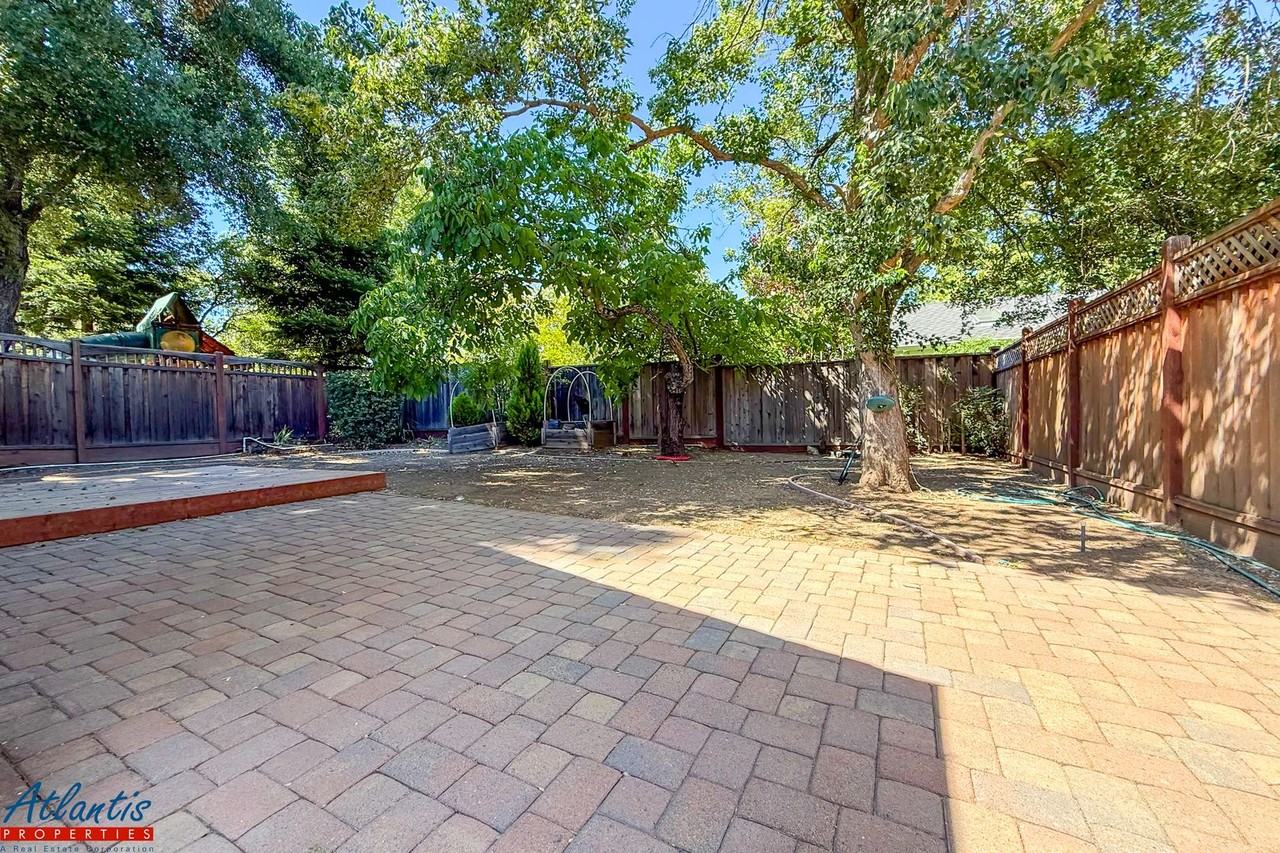 207 Harding Ave - Photo 7 of 9