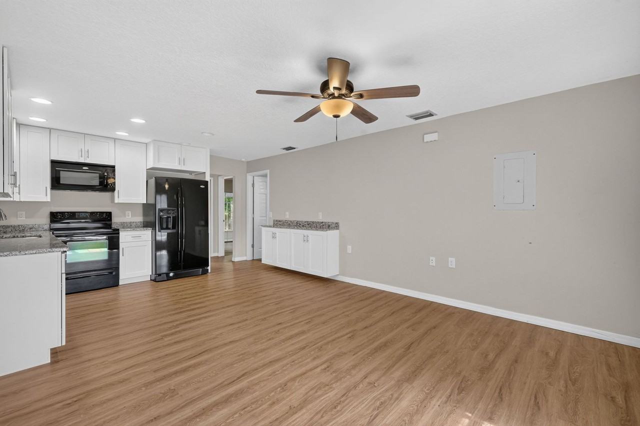 37401 37351- 37401 Chicago Ave - Photo 6 of 23