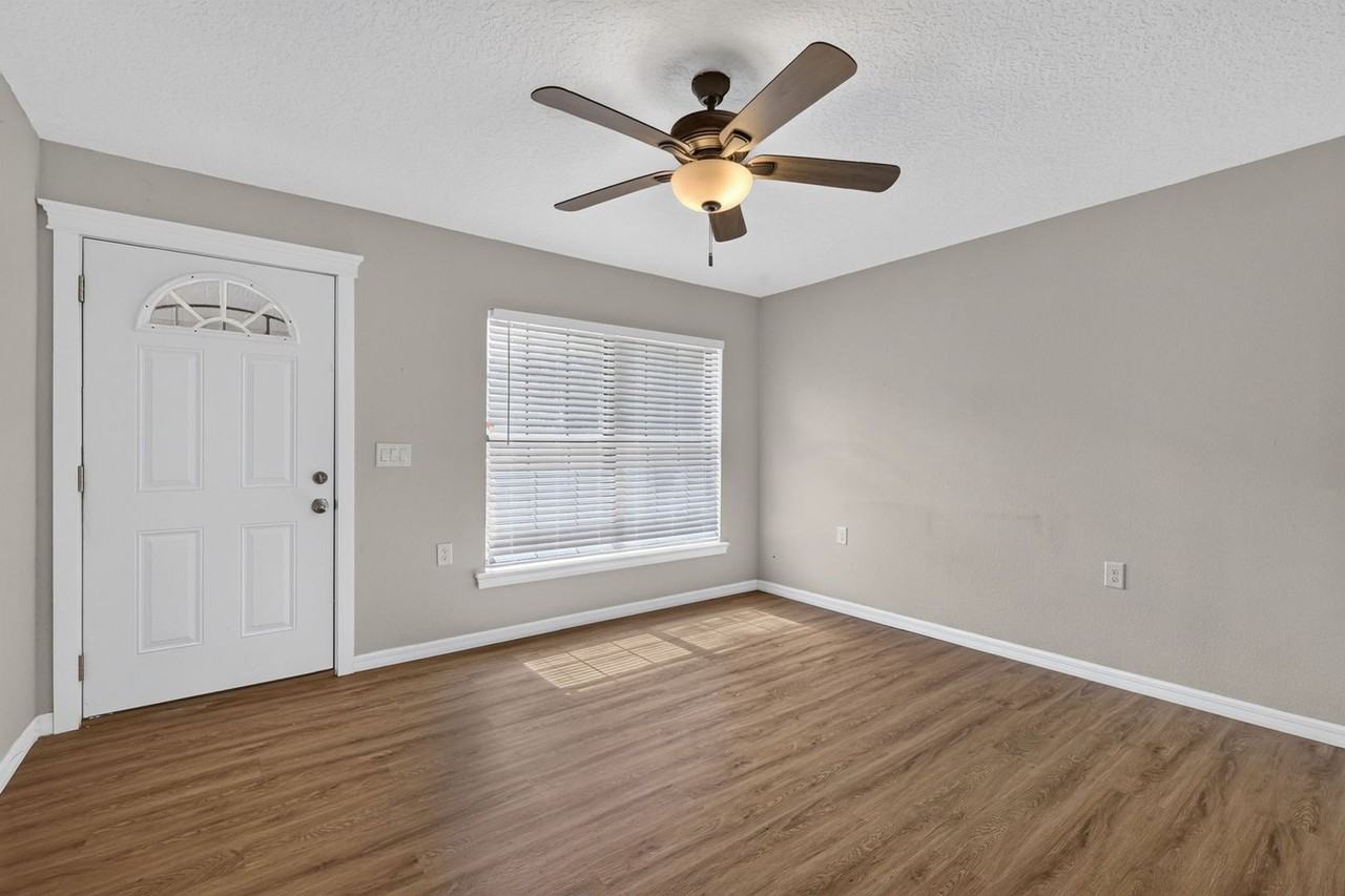 37401 37351- 37401 Chicago Ave - Photo 7 of 23