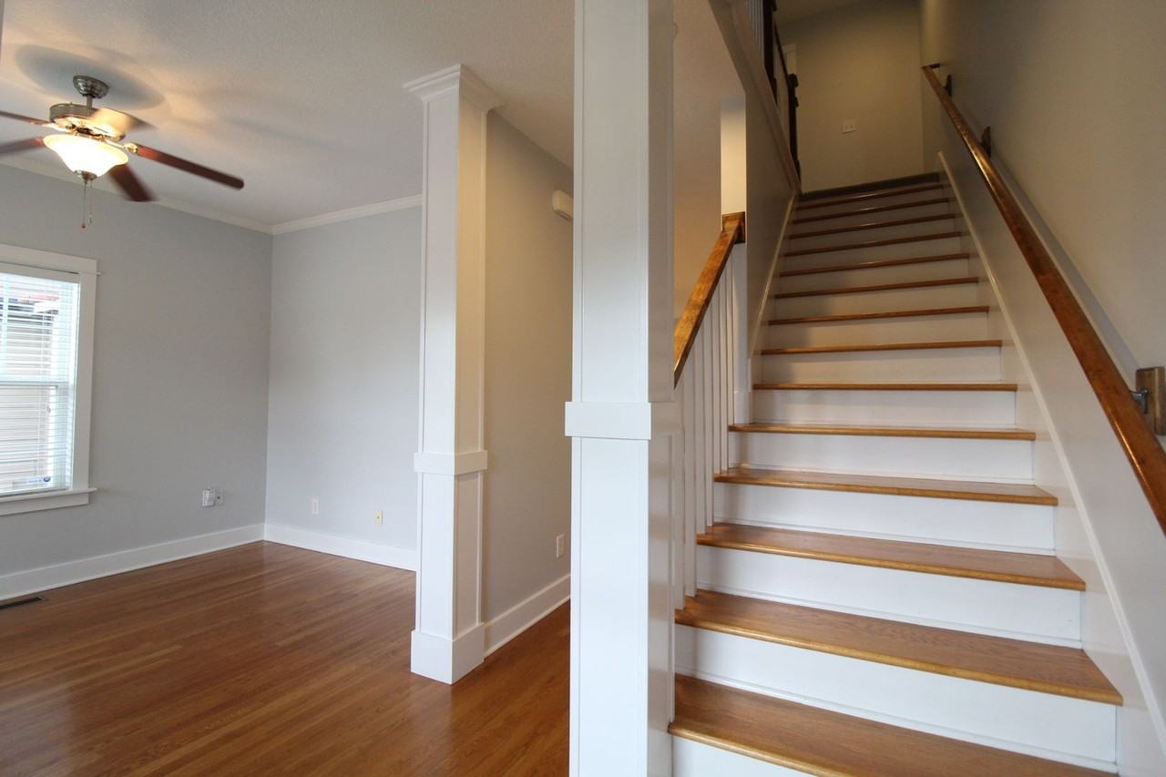 3733 Thompson Cir - Photo 4 of 30