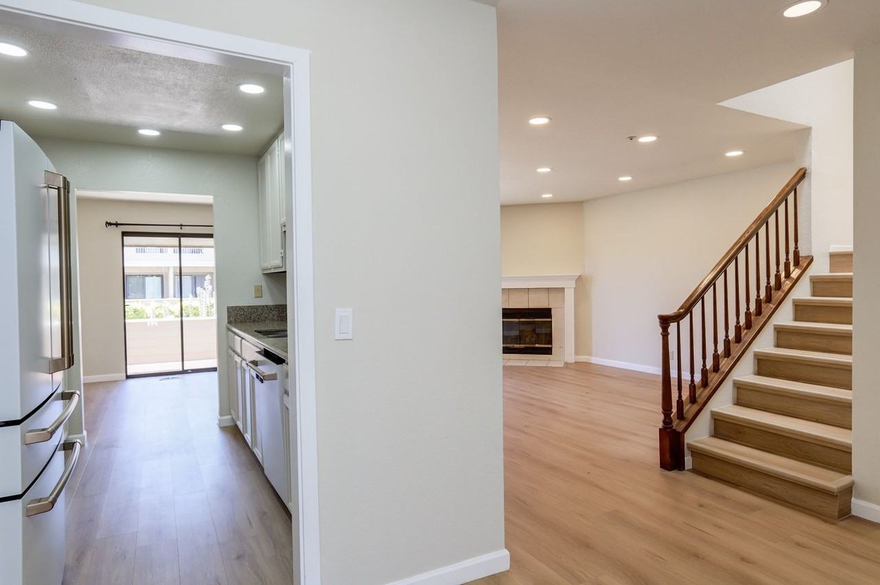 223 Bonita Ln - Photo 2 of 40